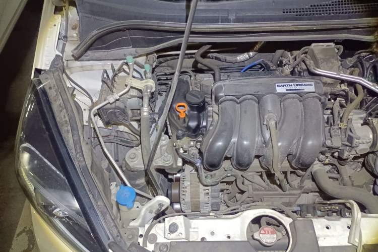 Used Honda Fit 2021 1.5L CVT Trendy Run Pro Edition Engine Bay Right