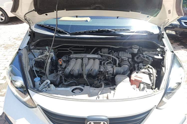 Used Honda Fit 2021 1.5L CVT Trendy Version Engine Bay