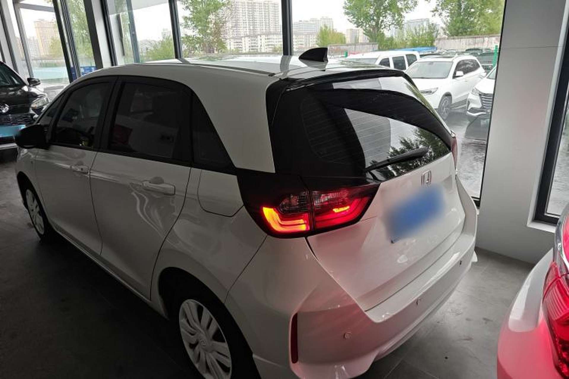 Used Honda Fit 2021 1.5L CVT Trend Edition Exterior 2