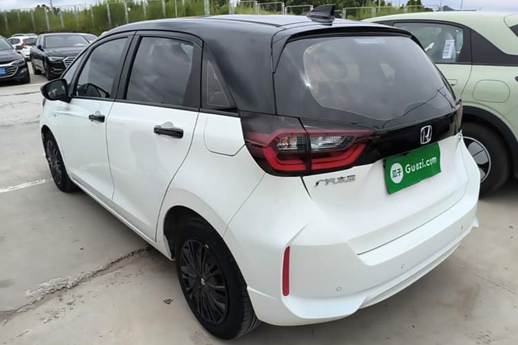 Used Honda Fit 2021 1.5L CVT Trendy Edition Exterior 2