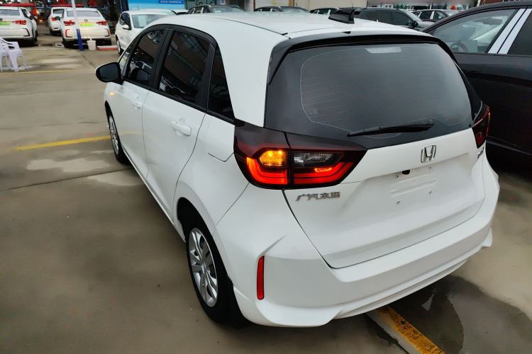Used Honda Fit 2021 1.5L CVT Trendy Run Pro Edition Exterior 2