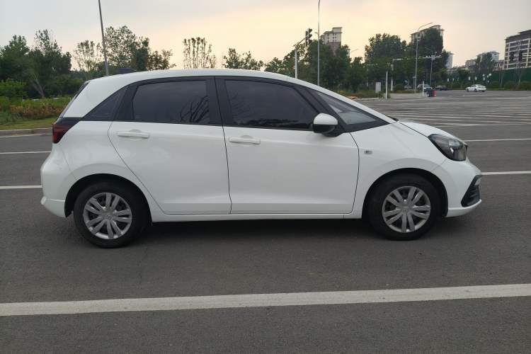 Used Honda Fit 2021 1.5L CVT Trend Edition Exterior 2