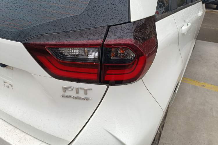 Used Honda Fit 2021 1.5L CVT Trendy Sports Edition Exterior 3