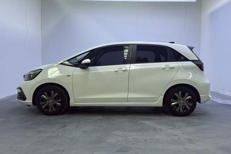 Used Honda Fit 2021 1.5L CVT Trendy Sports Edition Exterior 3