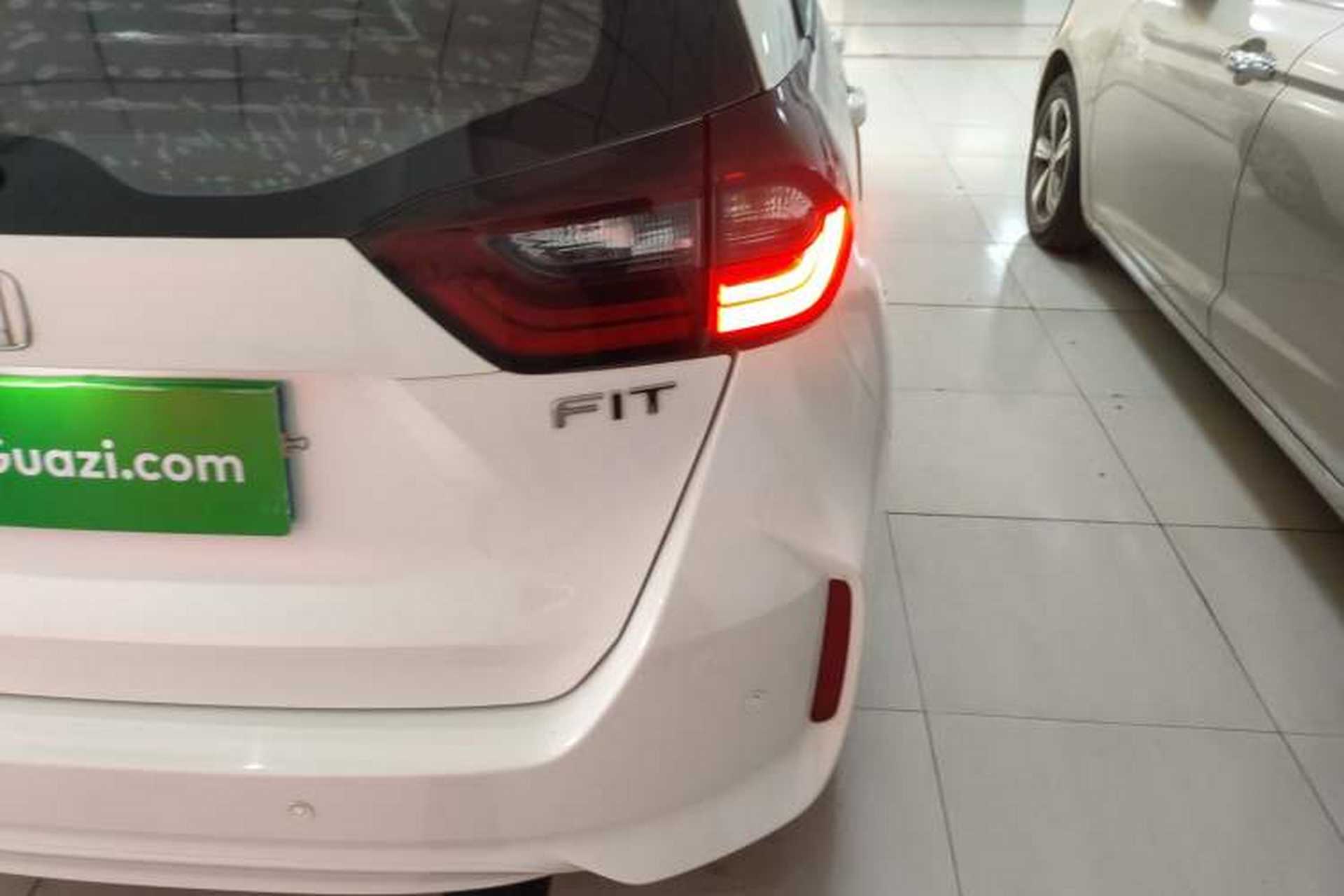 Used Honda Fit 2021 1.5L CVT Trend Edition Exterior 3