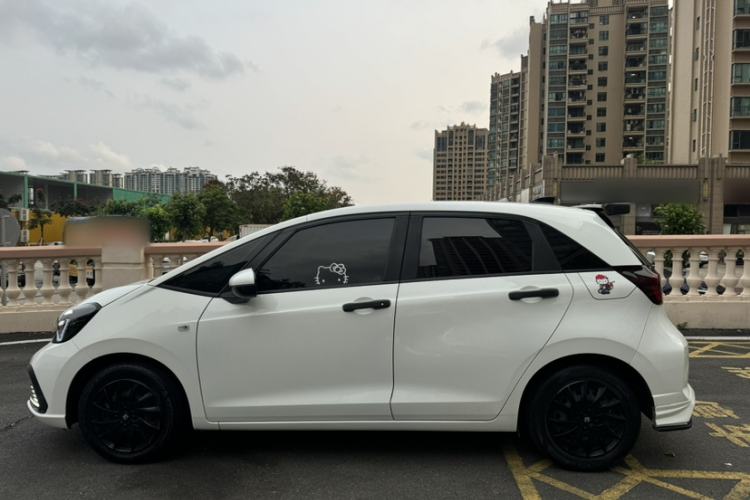 Used Honda Fit 2021 1.5L CVT Trendy Run Pro Edition Exterior 3