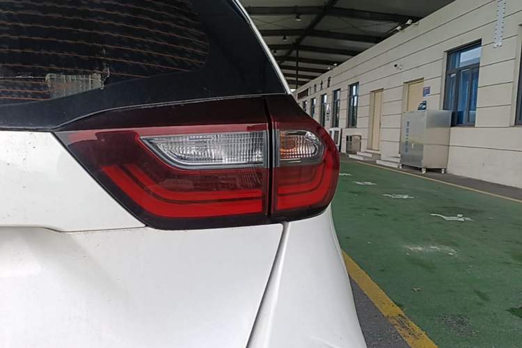 Used Honda Fit 2021 1.5L CVT Trend Edition Exterior 3
