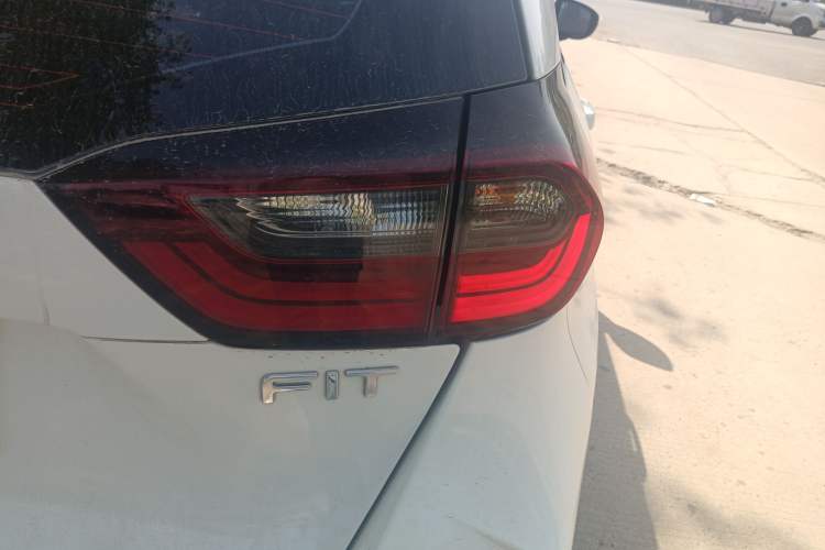 Used Honda Fit 2021 1.5L CVT Trend Edition Exterior 3