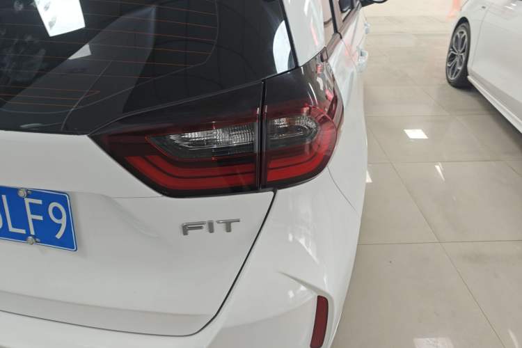 Used Honda Fit 2021 1.5L CVT Trend Edition Exterior 3