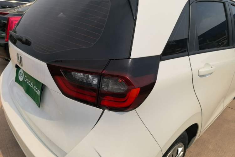 Used Honda Fit 2021 1.5L CVT Trend Edition Exterior 3