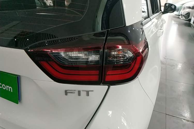 Used Honda Fit 2021 1.5L CVT Trend Edition Exterior 3