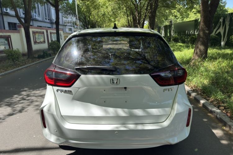 Used Honda Fit 2021 1.5L CVT Trendy Run Pro Edition Exterior 3