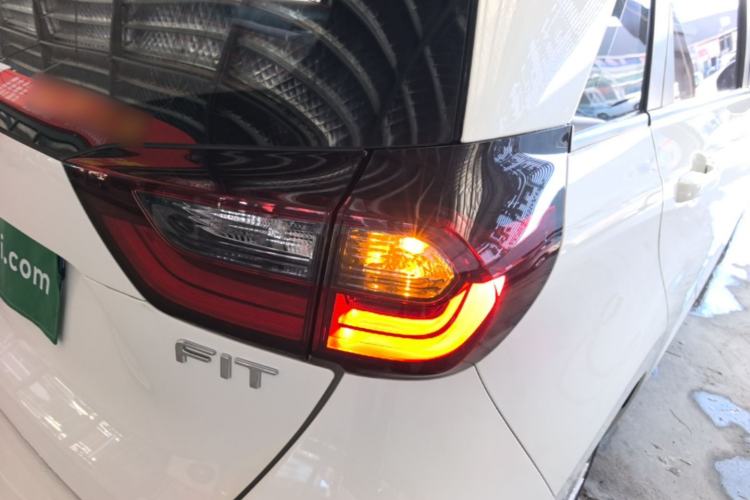 Used Honda Fit 2021 1.5L CVT Trend Edition Exterior 3