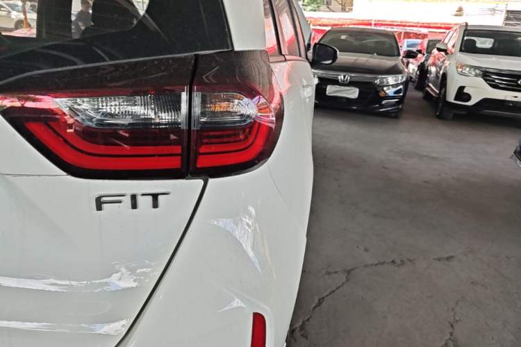 Used Honda Fit 2021 1.5L CVT Trend Edition Exterior 3