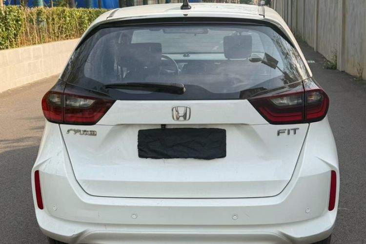 Used Honda Fit 2021 1.5L CVT Trend Edition Exterior 4