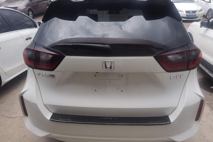 Used Honda Fit 2021 1.5L CVT Trend Edition Exterior 4
