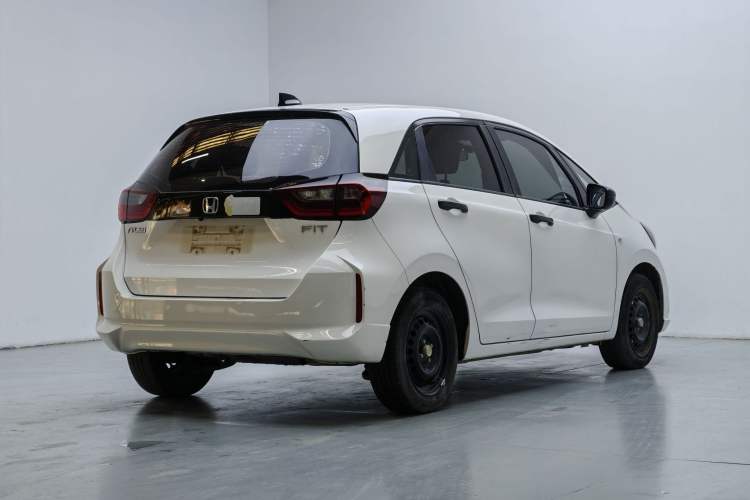 Used Honda Fit 2021 1.5L CVT Trendy Edition Exterior 4