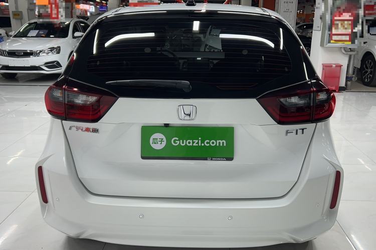 Used Honda Fit 2021 1.5L CVT Trend Edition Exterior 4