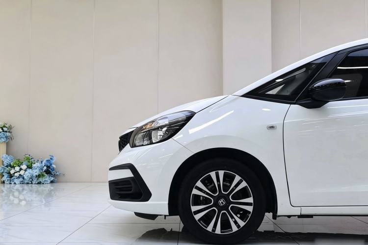 Used Honda Fit 2021 1.5L CVT Trendy Edition Exterior 5