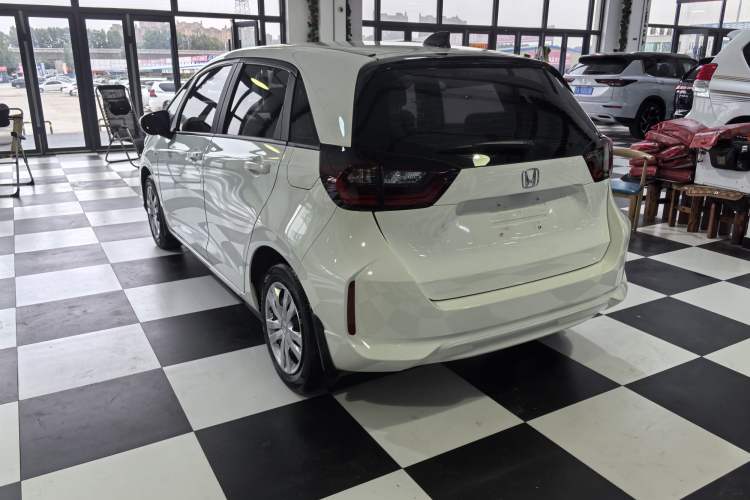 Used Honda Fit 2021 1.5L CVT Trend Edition Exterior 6