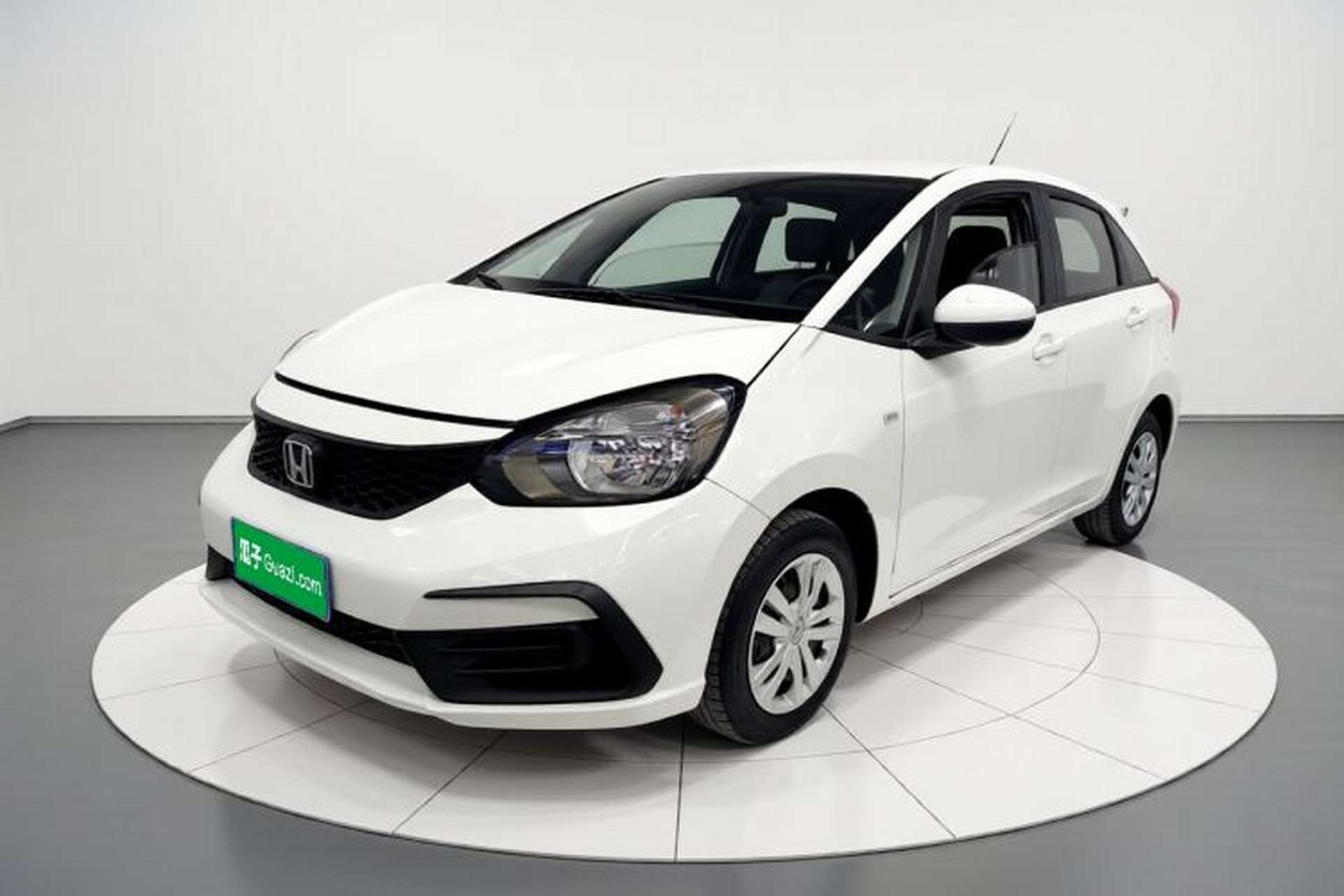 Used Honda Fit 2021 1.5L CVT Trend Edition Front Left 45 Deg