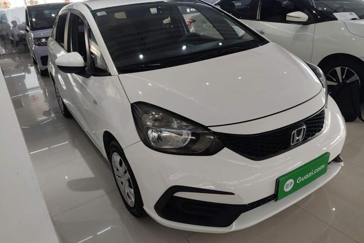 Used Honda Fit 2021 1.5L CVT Trend Edition Front Right 45 Deg