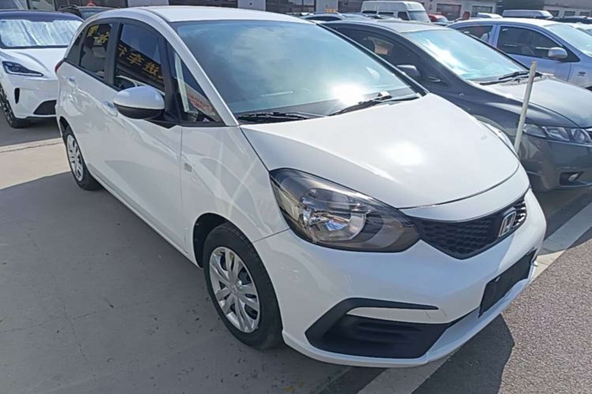 Used Honda Fit 2021 1.5L CVT Trend Edition Front Right 45 Deg