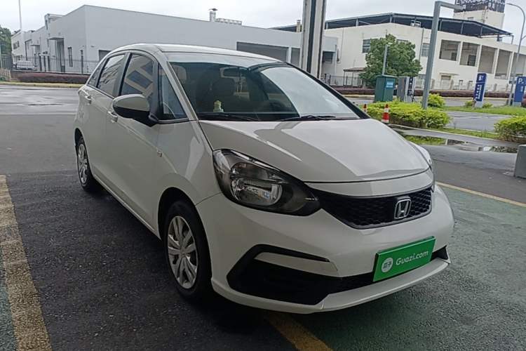 Used Honda Fit 2021 1.5L CVT Trend Edition Front Right 45 Deg