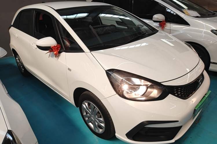 Used Honda Fit 2021 1.5L CVT Trend Edition Front Right 45 Deg