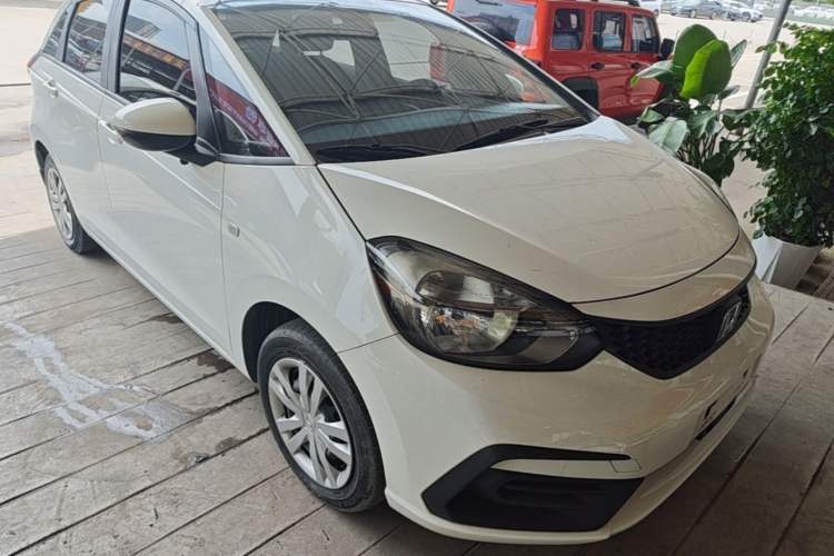 Used Honda Fit 2021 1.5L CVT Trend Edition Front Right 45 Deg