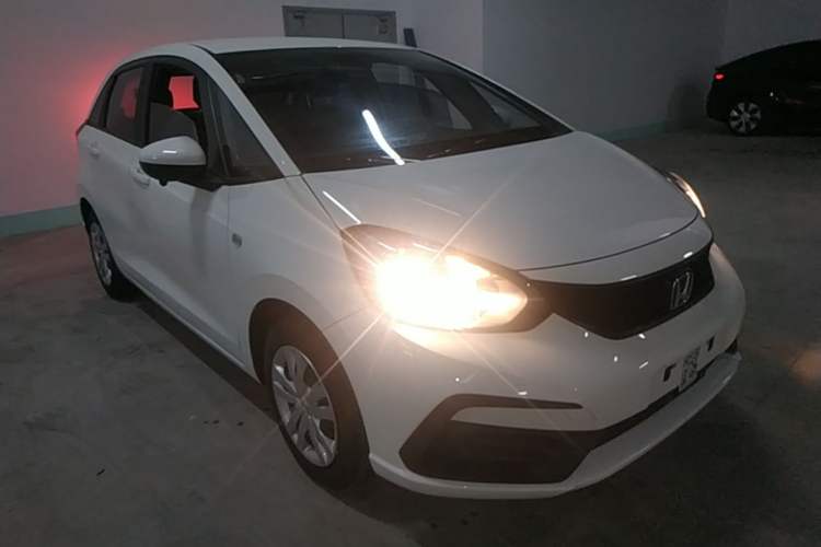 Used Honda Fit 2021 1.5L CVT Trend Edition Front Right 45 Deg