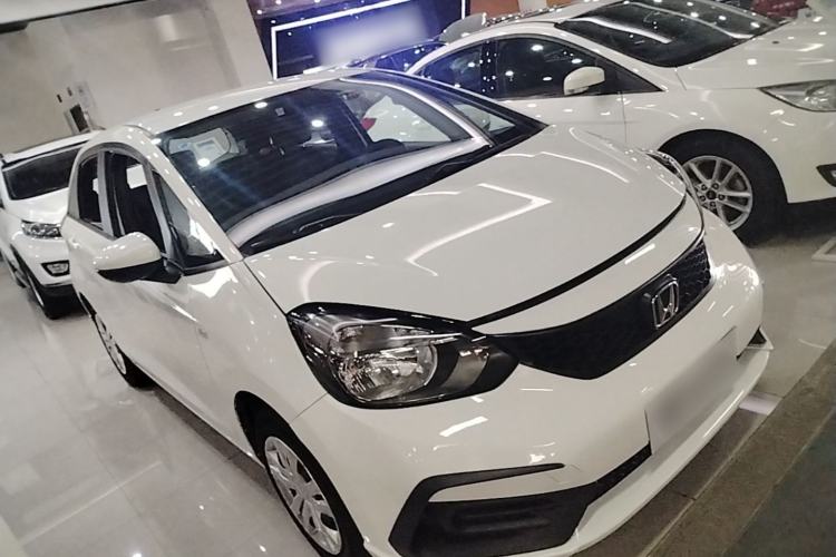 Used Honda Fit 2021 1.5L CVT Trend Edition Front Right 45 Deg