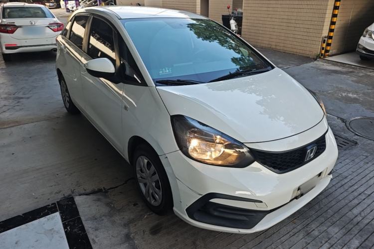 Used Honda Fit 2021 1.5L CVT Trendy Edition Front Right 45 Deg