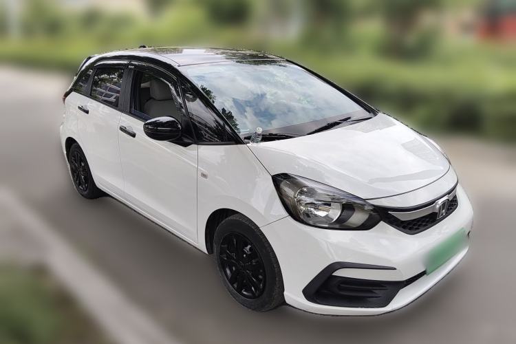 Used Honda Fit 2021 1.5L CVT Trendy Edition Front Right 45 Deg
