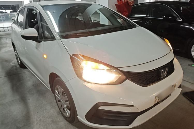 Used Honda Fit 2021 1.5L CVT Trend Edition Front Right 45 Deg