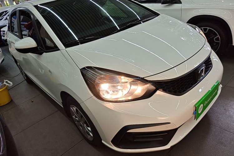 Used Honda Fit 2021 1.5L CVT Trend Edition Front Right 45 Deg