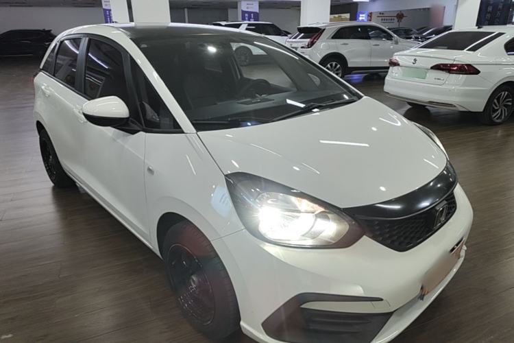 Used Honda Fit 2021 1.5L CVT Trend Edition Front Right 45 Deg
