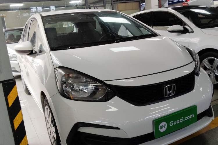 Used Honda Fit 2021 1.5L CVT Trend Edition Front Right 45 Deg
