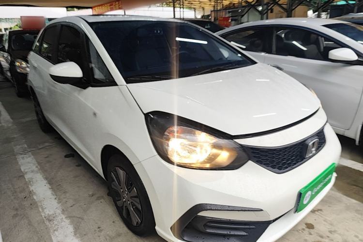 Used Honda Fit 2021 1.5L CVT Trendy Edition Front Right 45 Deg