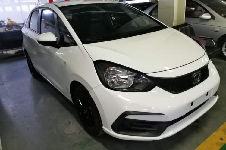 Used Honda Fit 2021 1.5L CVT Trend Edition Front Right 45 Deg