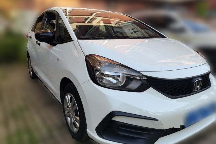Used Honda Fit 2021 1.5L CVT Trendy Edition Front Right 45 Deg