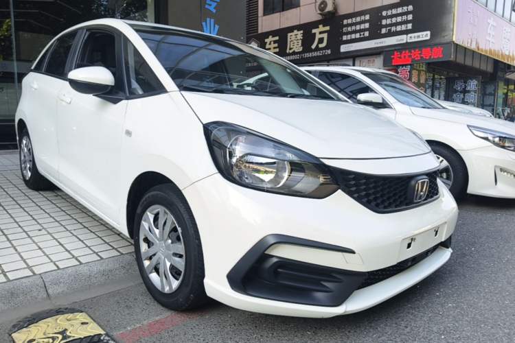 Used Honda Fit 2021 1.5L CVT Trend Edition Front Right 45 Deg