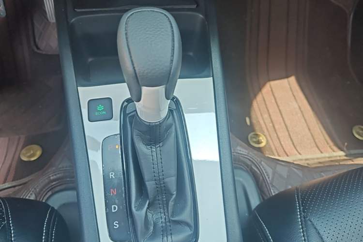 Used Honda Fit 2021 1.5L CVT Trend Edition Gear Lever