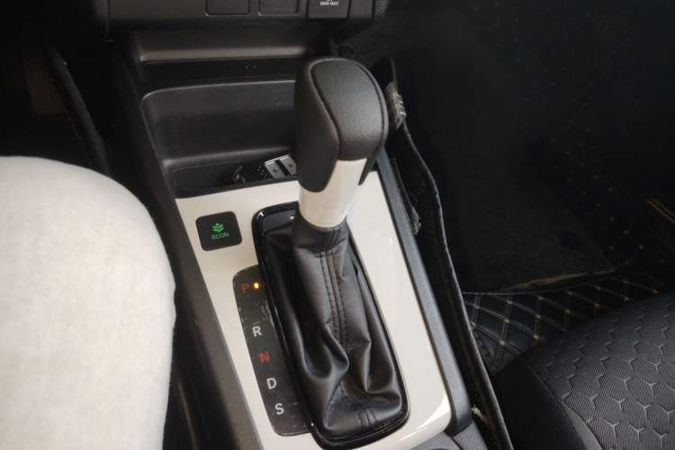 Used Honda Fit 2021 1.5L CVT Trend Edition Gear Lever