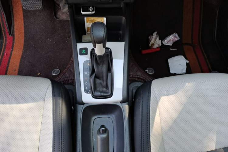 Used Honda Fit 2021 1.5L CVT Trend Edition Gear Lever