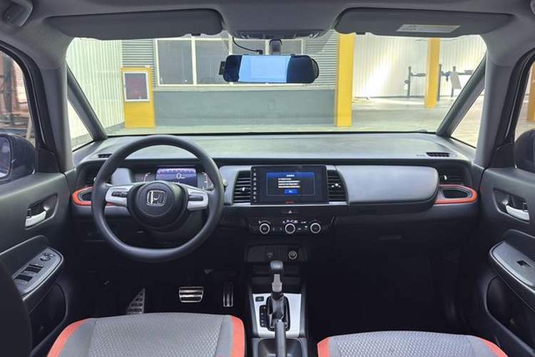 Used Honda Fit 2021 1.5L CVT Trendy Sports Edition Gear Lever