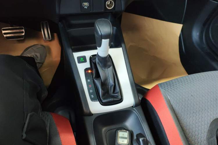 Used Honda Fit 2021 1.5L CVT Trendy Sports Edition Gear Lever