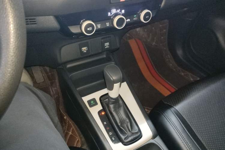 Used Honda Fit 2021 1.5L CVT Trend Edition Gear Lever