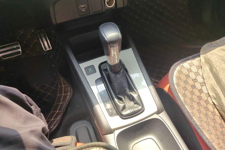 Used Honda Fit 2021 1.5L CVT Trendy Run Pro Edition Gear Lever