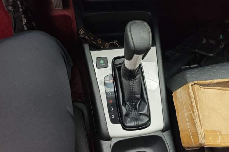 Used Honda Fit 2021 1.5L CVT Trendy Sports Edition Gear Lever